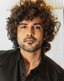 Siddu Jonnalagadda